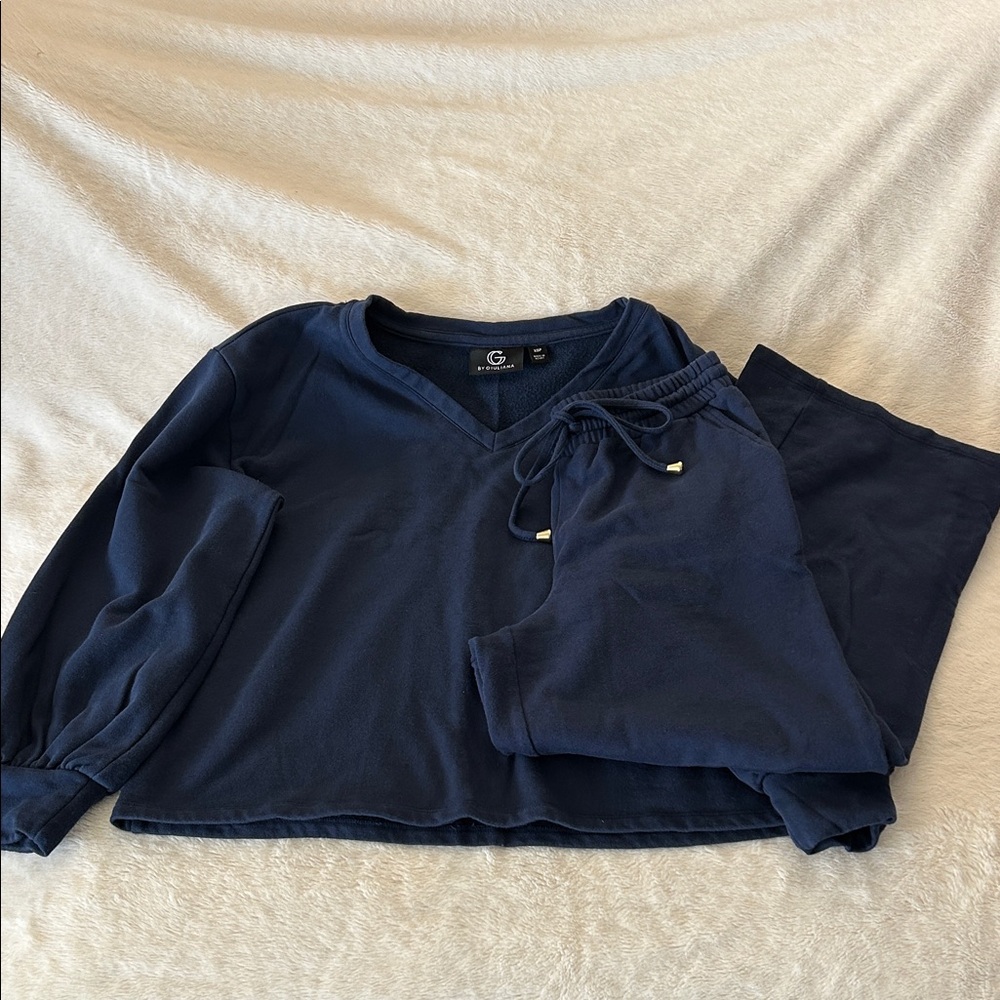 G by Giuliana Navy V-Neck Sweatshirt and Wide Leg Sweatpants